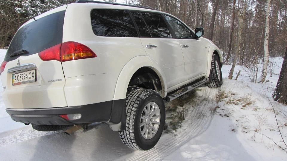 Mitsubishi Pajero Sport 2.5TD - 4D56, 5МТ