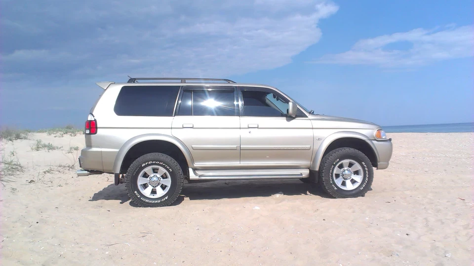 Mitsubishi Pajero Sport 3.0 АКПП газ/бензин