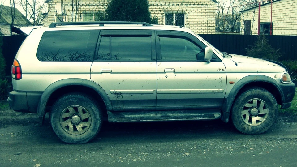 Mitsubishi Pajero Sport 3.0 3