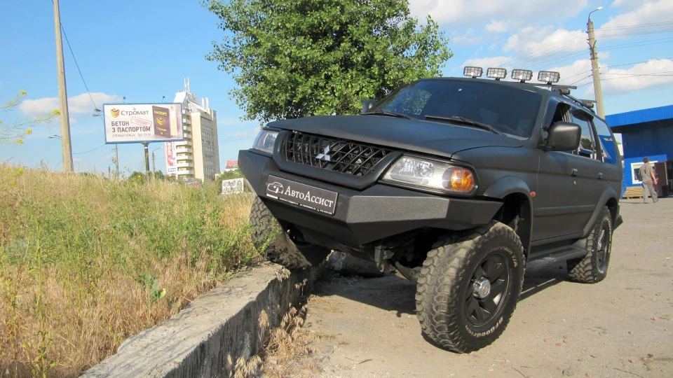 Mitsubishi Pajero Sport 86