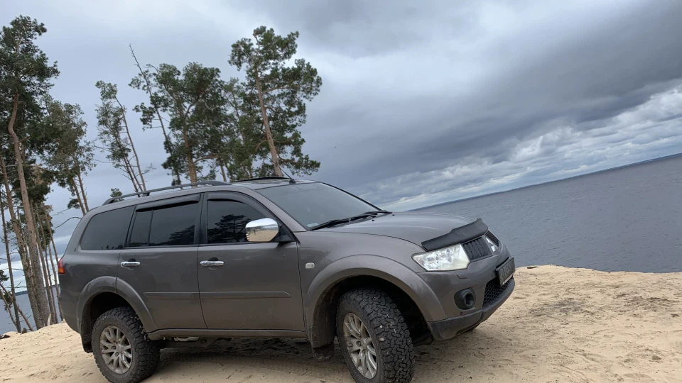 Mitsubishi Pajero Sport Black Edition 3