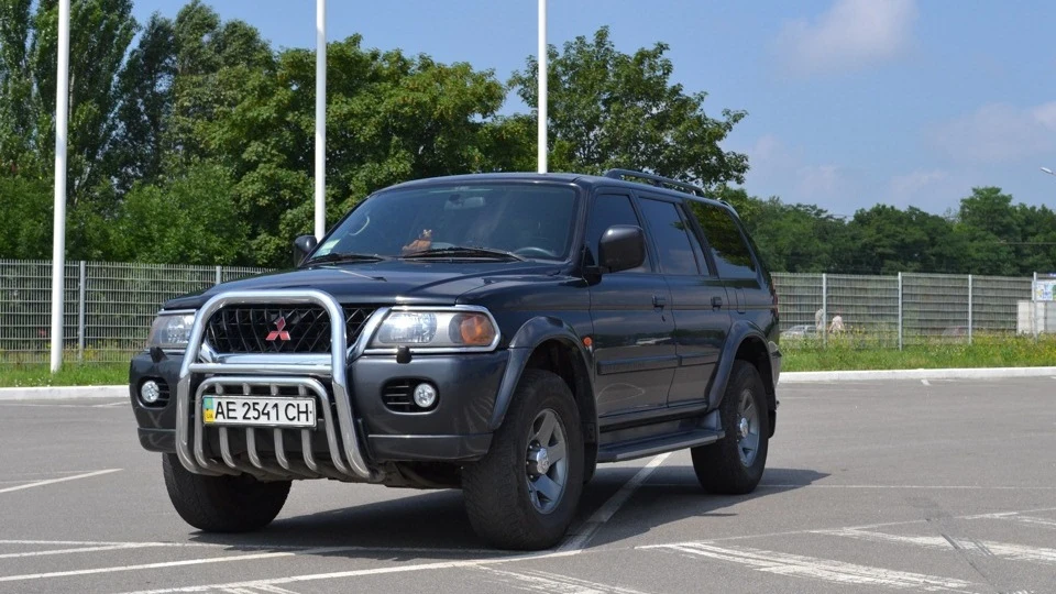 Mitsubishi Pajero Sport "Б.Т.Р" 2