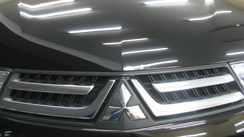 Mitsubishi Pajero Sport Чорний Привид 2