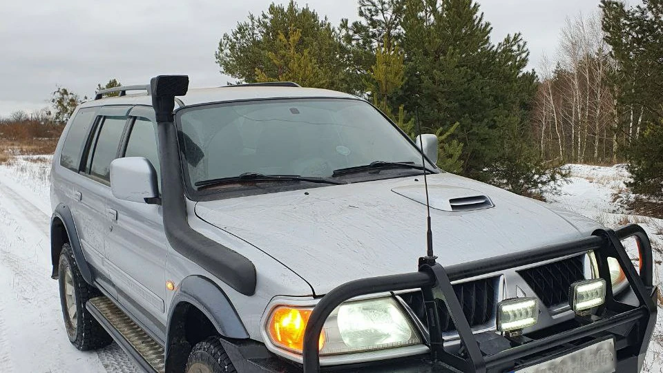 Mitsubishi Pajero Sport Gray Turbo Tiger 3