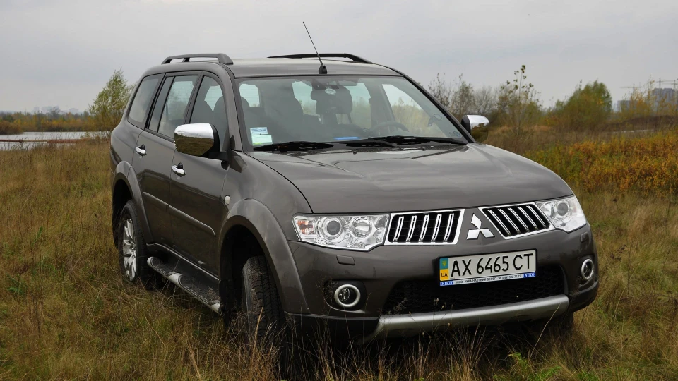 Mitsubishi Pajero Sport Intense S11 (2.5 дизель) 2