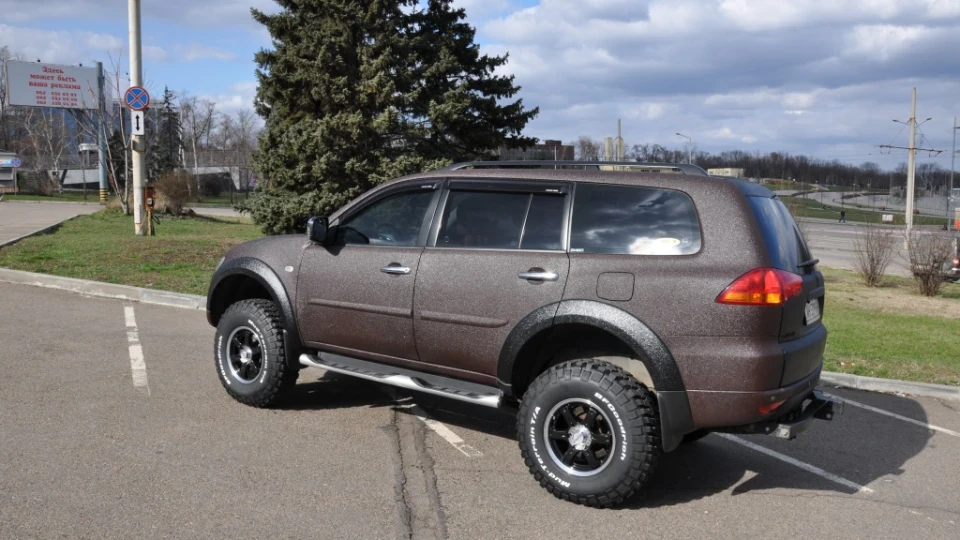 Mitsubishi Pajero Sport KH4W, S64, 4D56 4
