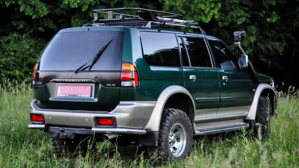 Mitsubishi Pajero Sport Компактний та Економний 2