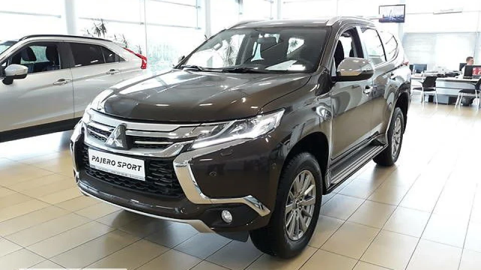 Mitsubishi Pajero Sport Коричневий дизель 2