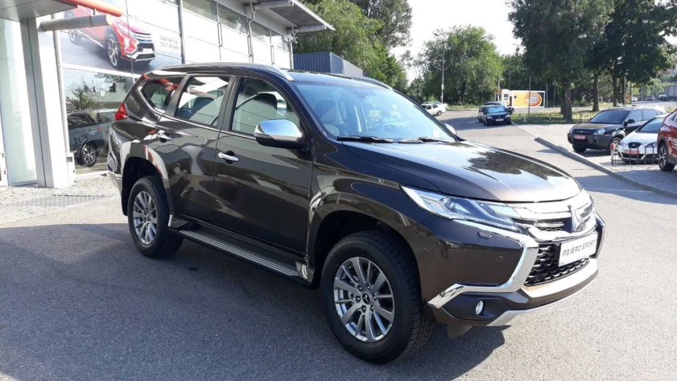 Mitsubishi Pajero Sport Коричневий дизель 4