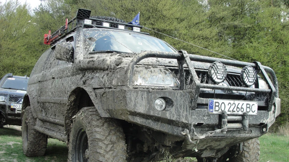 Mitsubishi Pajero Sport "MONSTRIK"
