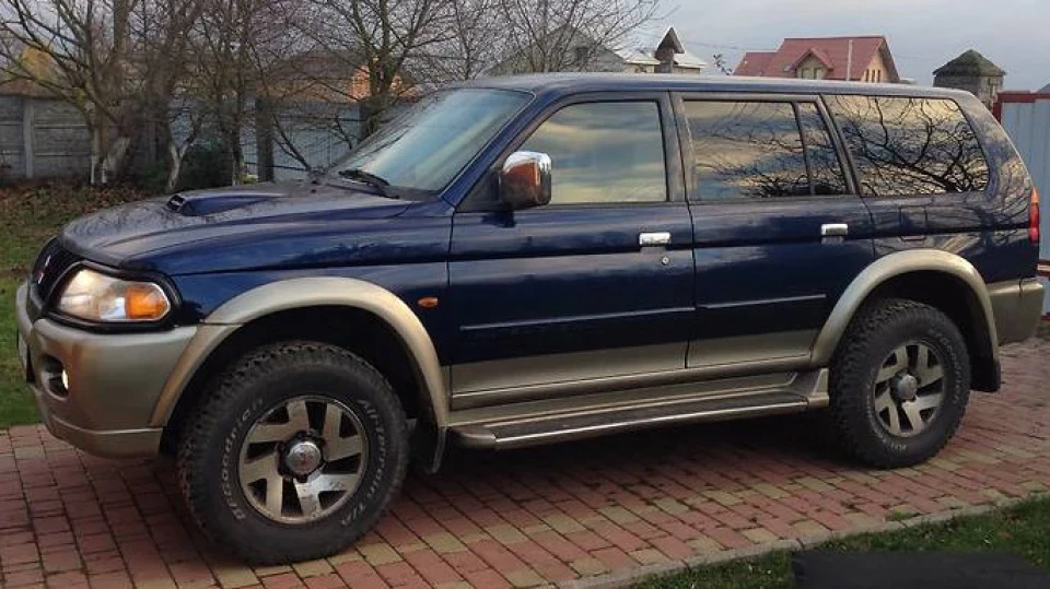 Mitsubishi Pajero Sport Танк на колесах 2