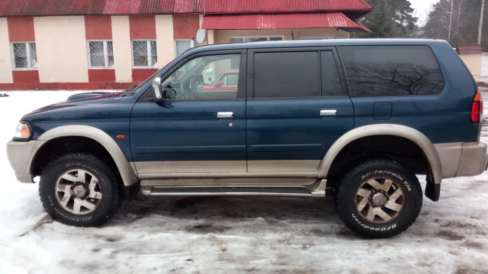 Mitsubishi Pajero Sport Танк на колесах 3
