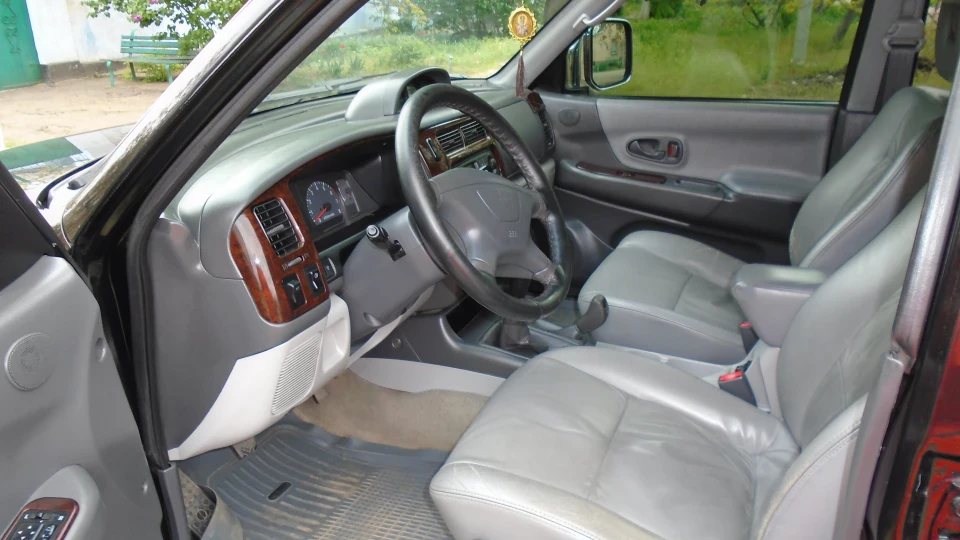 Mitsubishi Pajero Sport Уа-уа-УаЗік 4