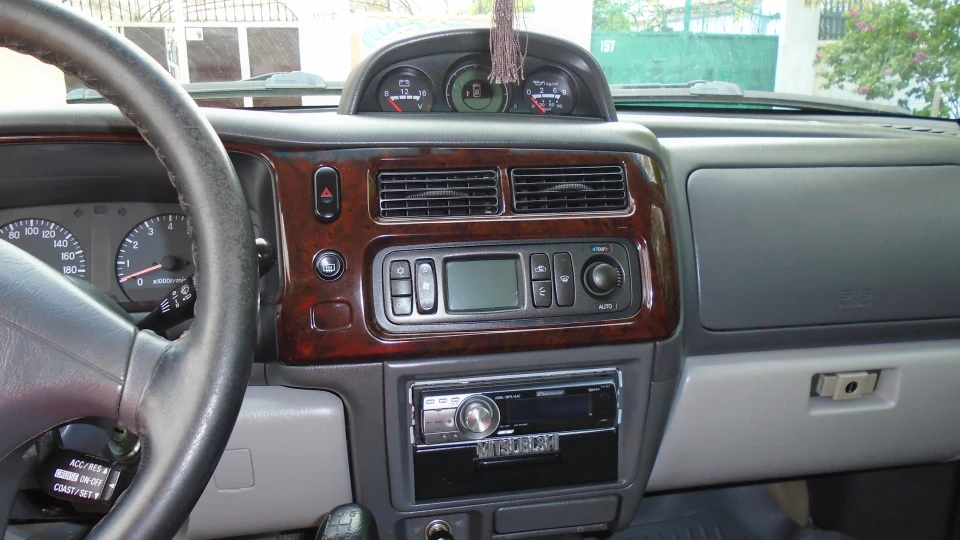 Mitsubishi Pajero Sport Уа-уа-УаЗік 5