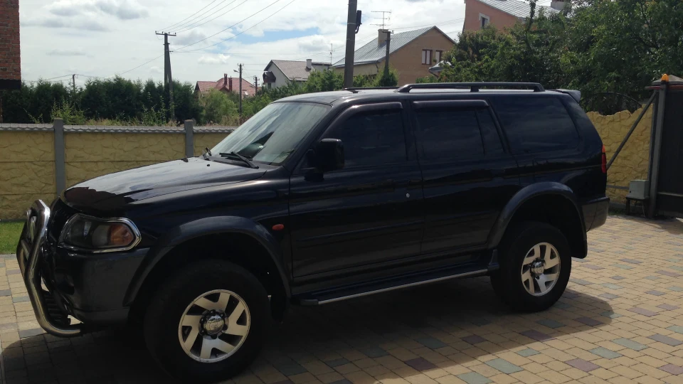 Mitsubishi Pajero Sport Жора, він же Георгій