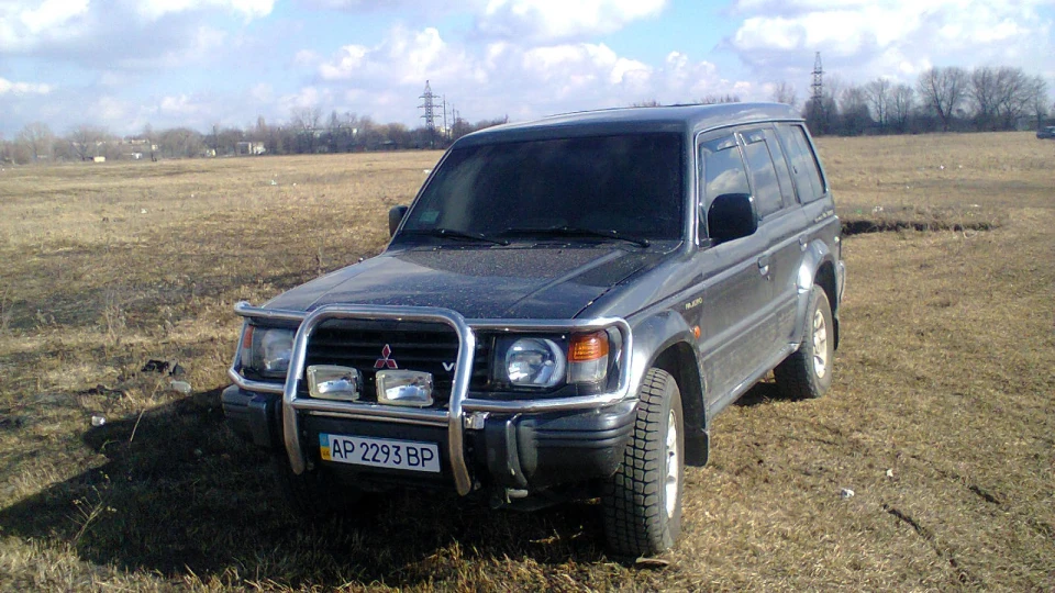 Mitsubishi Pajero 2