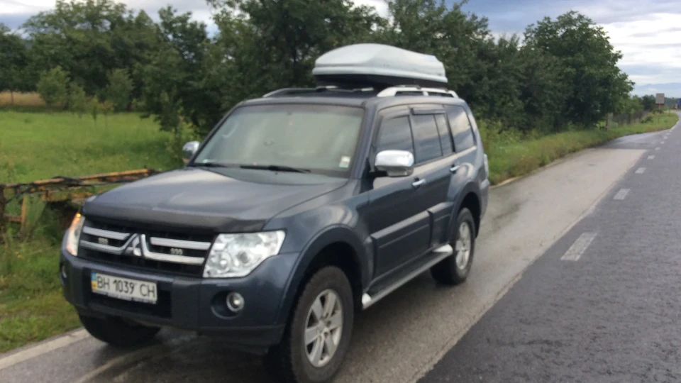 Mitsubishi Pajero 5