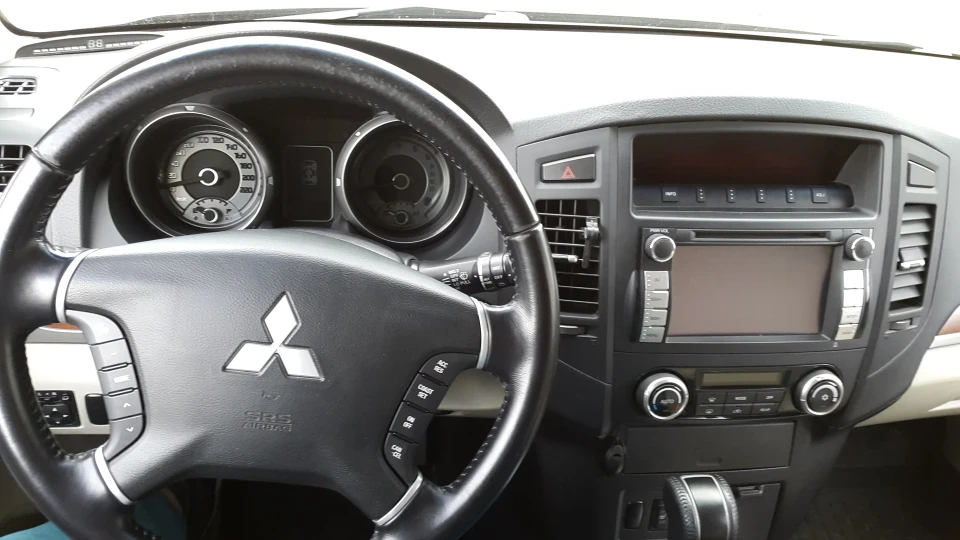 Mitsubishi Pajero 3