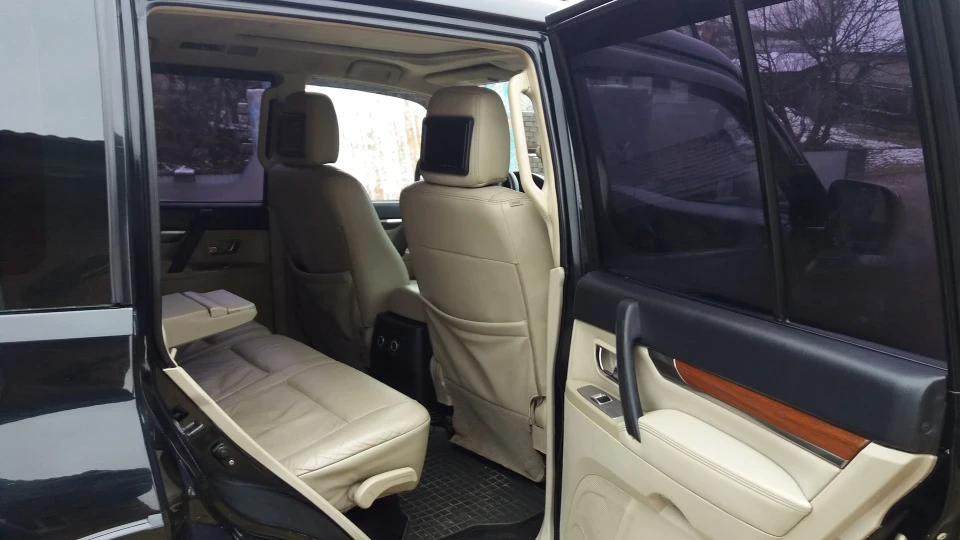 Mitsubishi Pajero 5