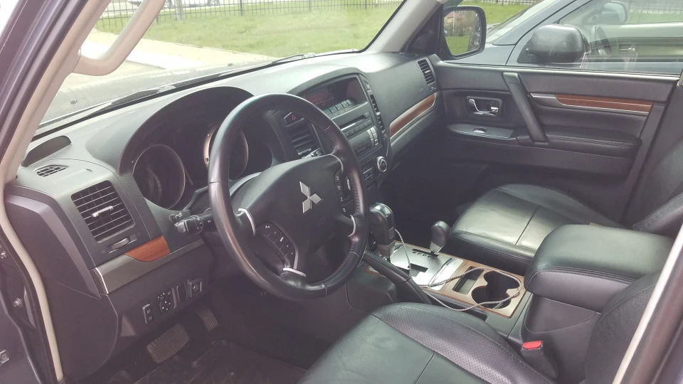Mitsubishi Pajero 5