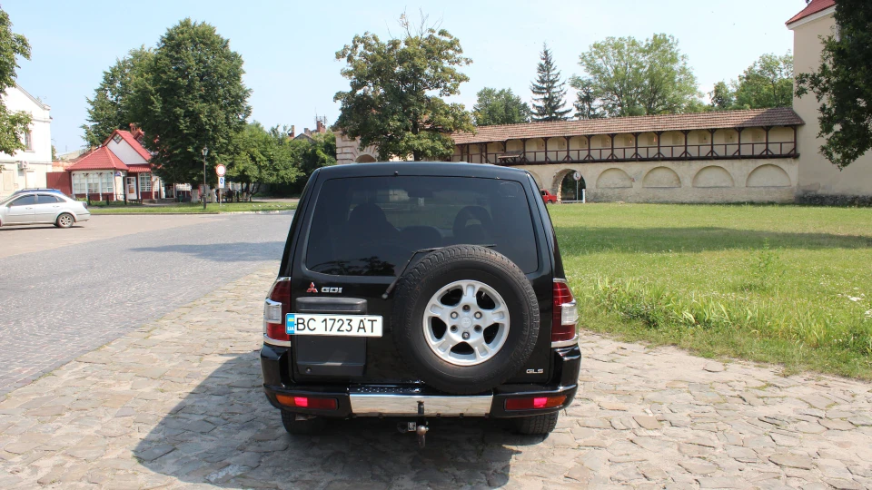 Mitsubishi Pajero 3