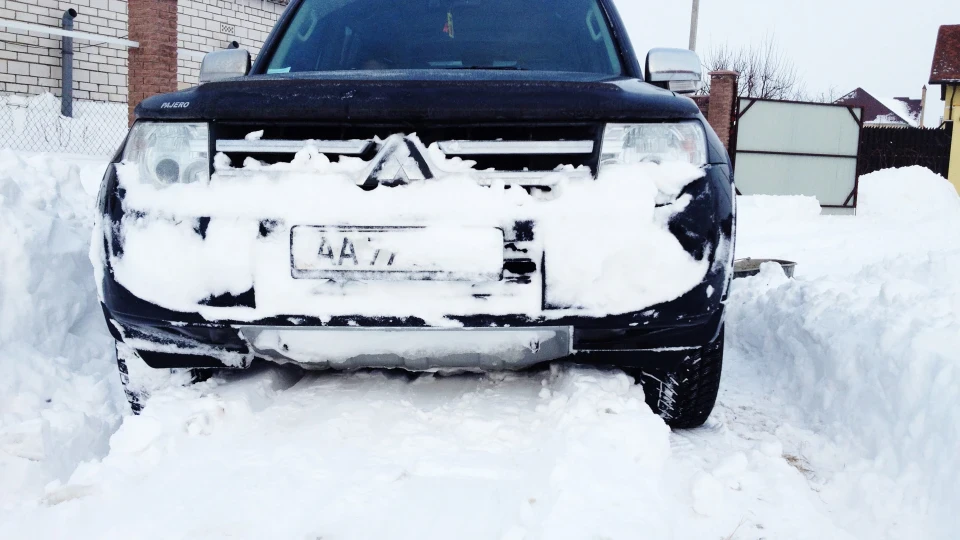 Mitsubishi Pajero 2