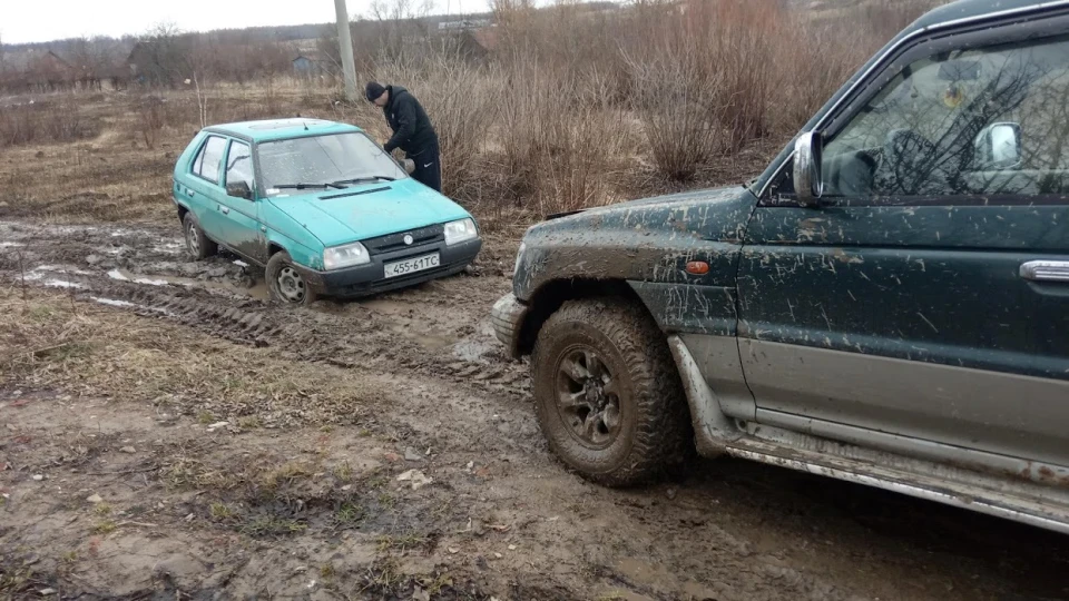 Mitsubishi Pajero 4