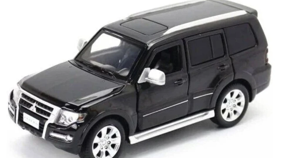 Mitsubishi Pajero 2