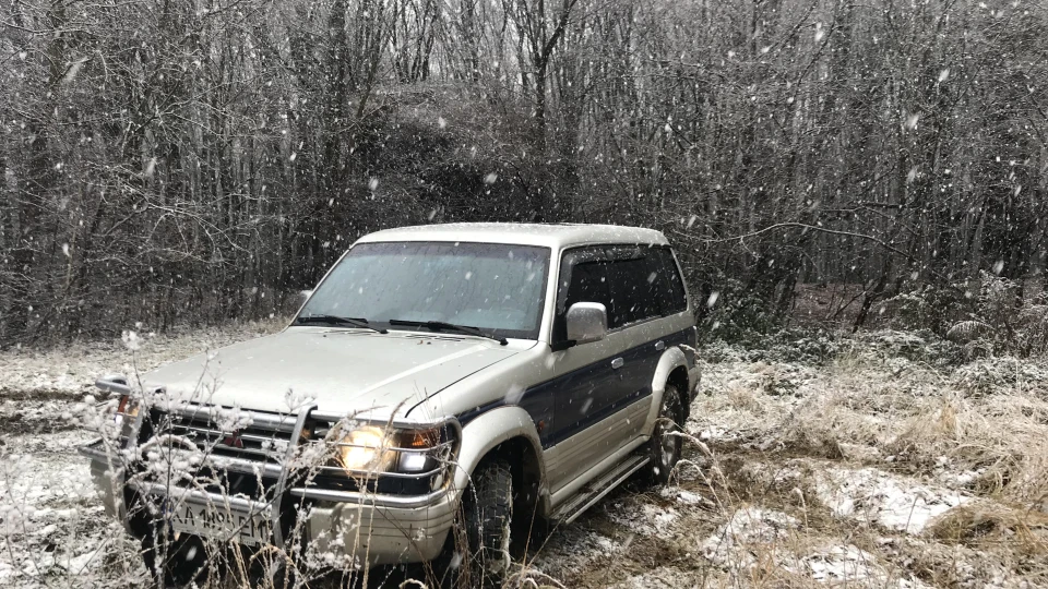 Mitsubishi Pajero 2