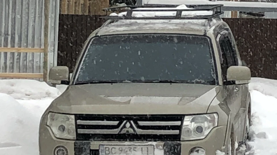 Mitsubishi Pajero 2