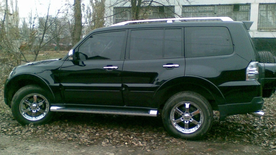 Mitsubishi Pajero 3