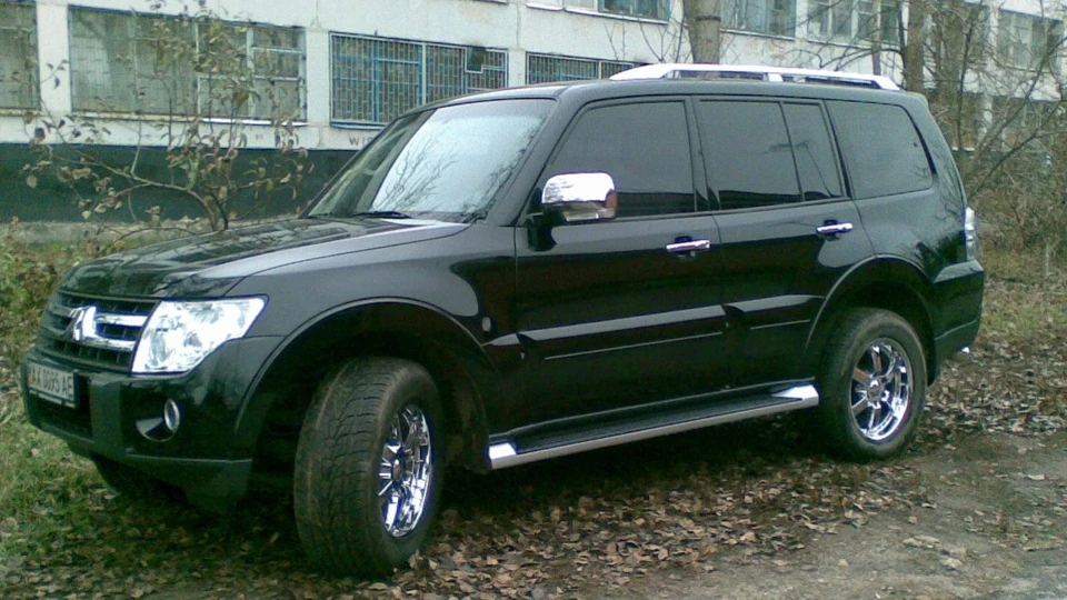 Mitsubishi Pajero 4