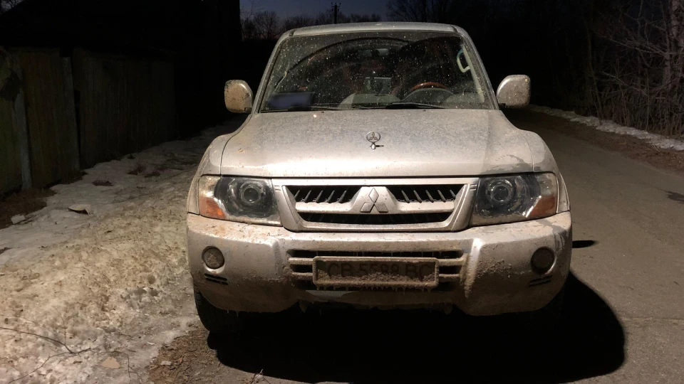 Mitsubishi Pajero 2