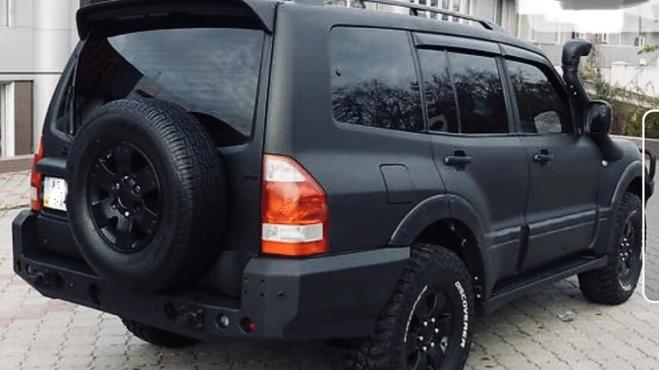 Mitsubishi Pajero 2