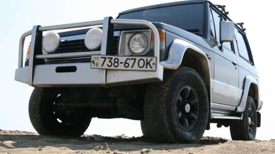 Mitsubishi Pajero 2