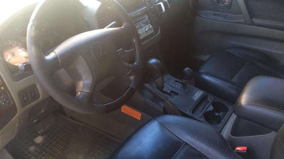 Mitsubishi Pajero 2