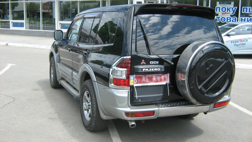 Mitsubishi Pajero 3