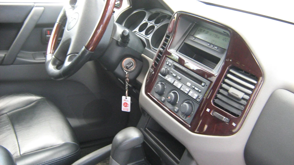 Mitsubishi Pajero 4