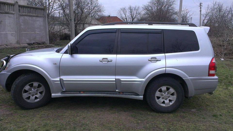 Mitsubishi Pajero 3