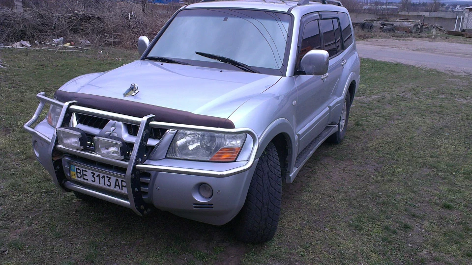 Mitsubishi Pajero 5