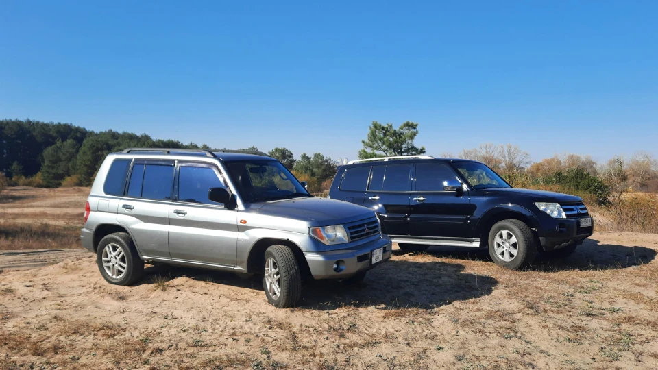 Mitsubishi Pajero 2