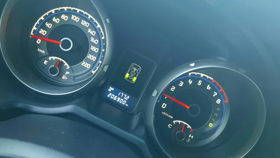 Mitsubishi Pajero 5