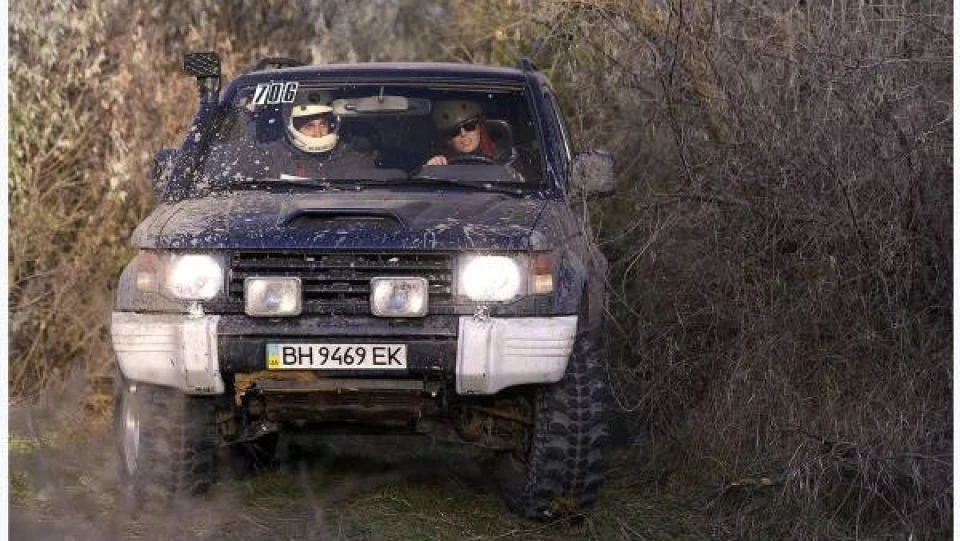 Mitsubishi Pajero 2