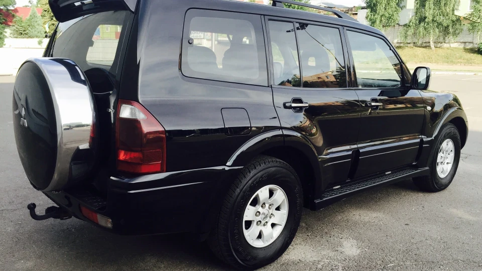 Mitsubishi Pajero 3