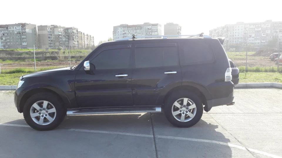 Mitsubishi Pajero 3