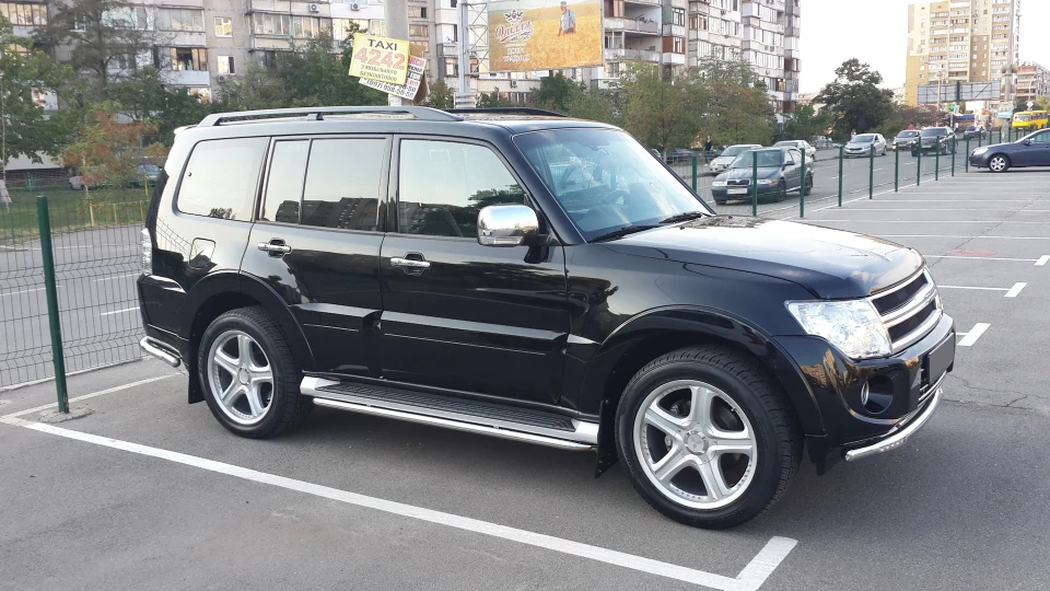 Mitsubishi Pajero 3