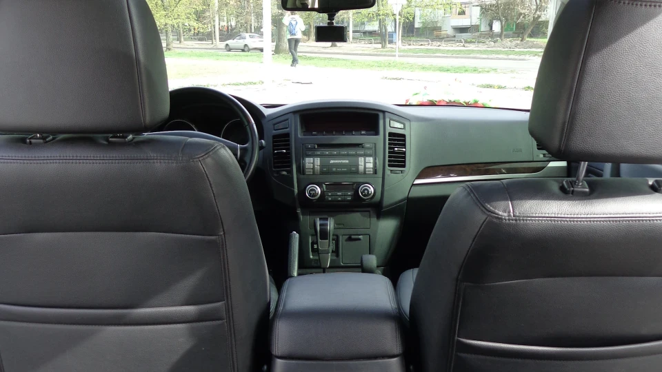 Mitsubishi Pajero 2014 2