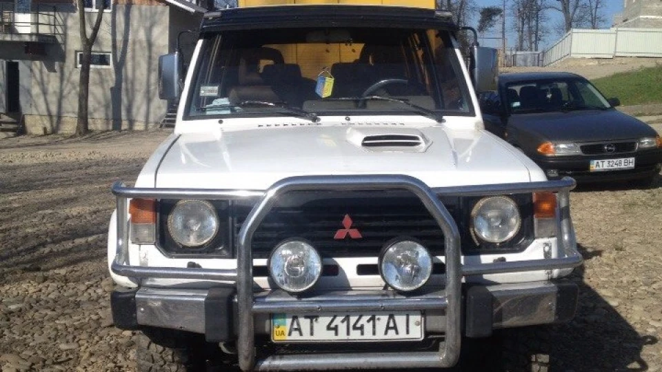 Mitsubishi Pajero 2.5 TD 3