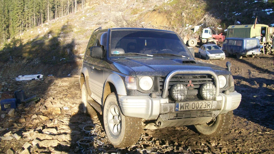 Mitsubishi Pajero 2.8 турбо-дизель 2
