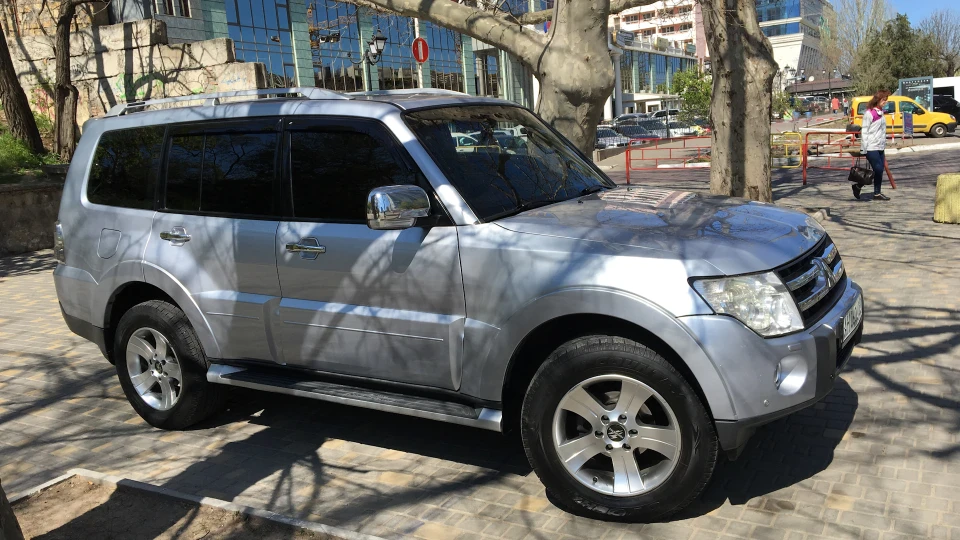 Mitsubishi Pajero 3.0 Араб 4